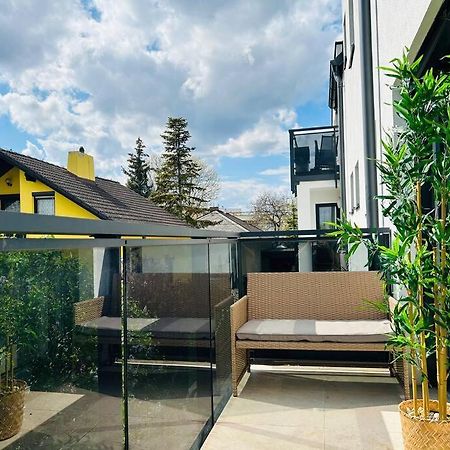Sunny Modern Apartment With Balcony - Free Parking Wien Exteriör bild